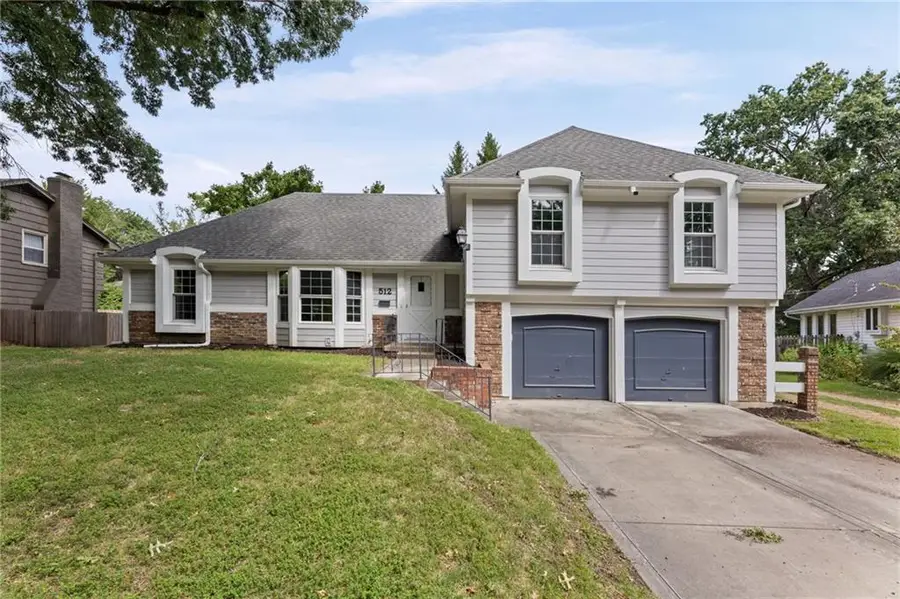 512 E 117th Terrace, Kansas City, MO 64131 - #2
