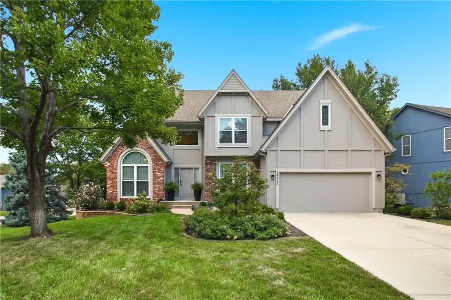 18640 W 116th Street, Olathe, KS 66061 - #2