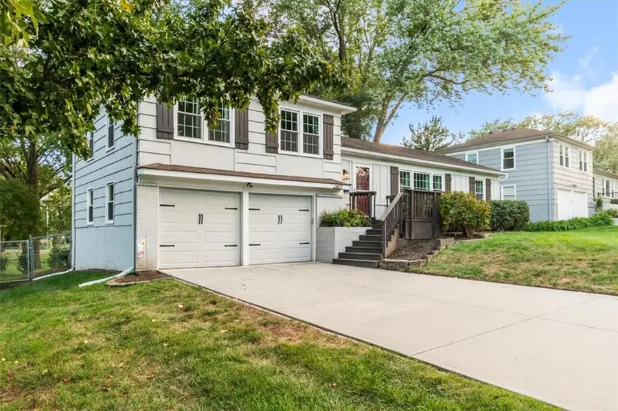 5817 W 101st Place, Overland Park, KS 66207 - #3