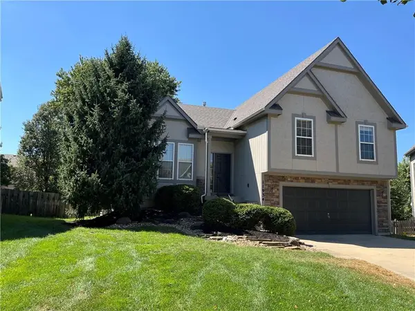 11934 S Lincoln Street, Olathe, KS 66061