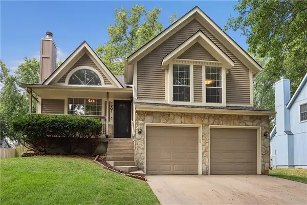 1201 N Sunset Drive, Olathe, KS 66061