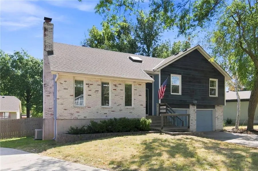 14709 S Homestead Drive, Olathe, KS 66062 - #2