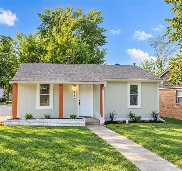 509 E North Street, Warrensburg, MO 64093