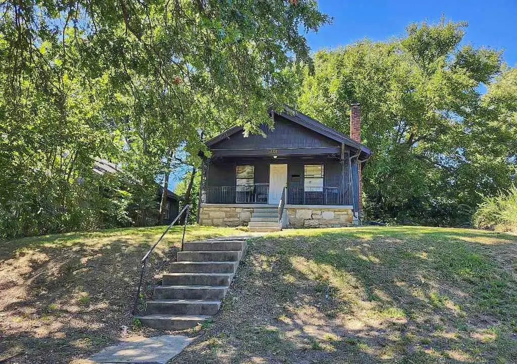 5508 Garfield Avenue, Kansas City, MO 64130 - #1
