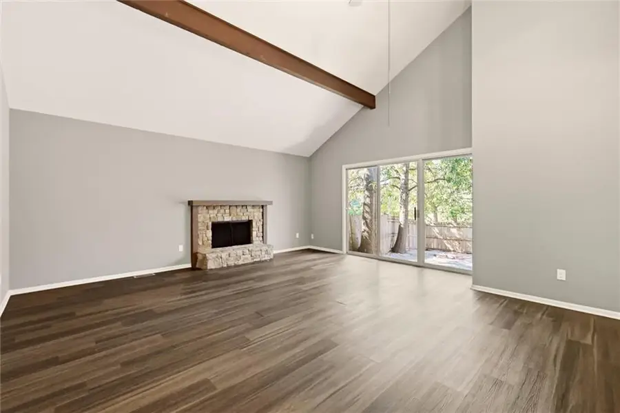 10752 Oakmont Street, Overland Park, KS 66210 - #2