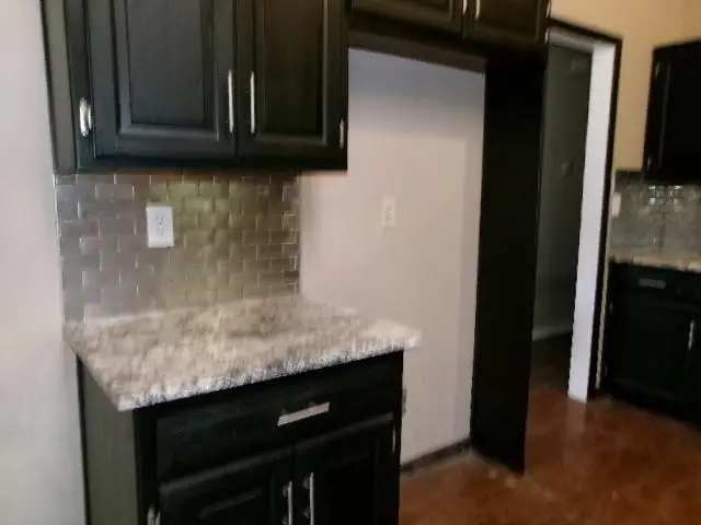 10507 N Central Street N, Kansas City, MO 64155 - #2