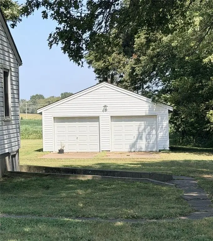 100 W Lee Street, Butler, MO 64730 - #2