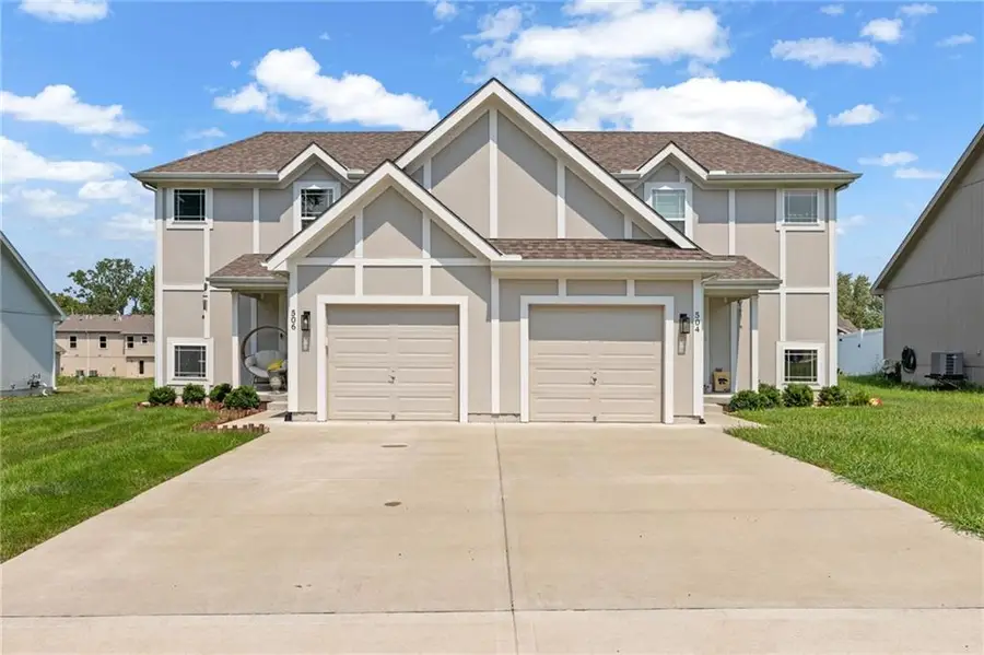 506 W Lawrence Street, Spring Hill, KS 66083 - #2