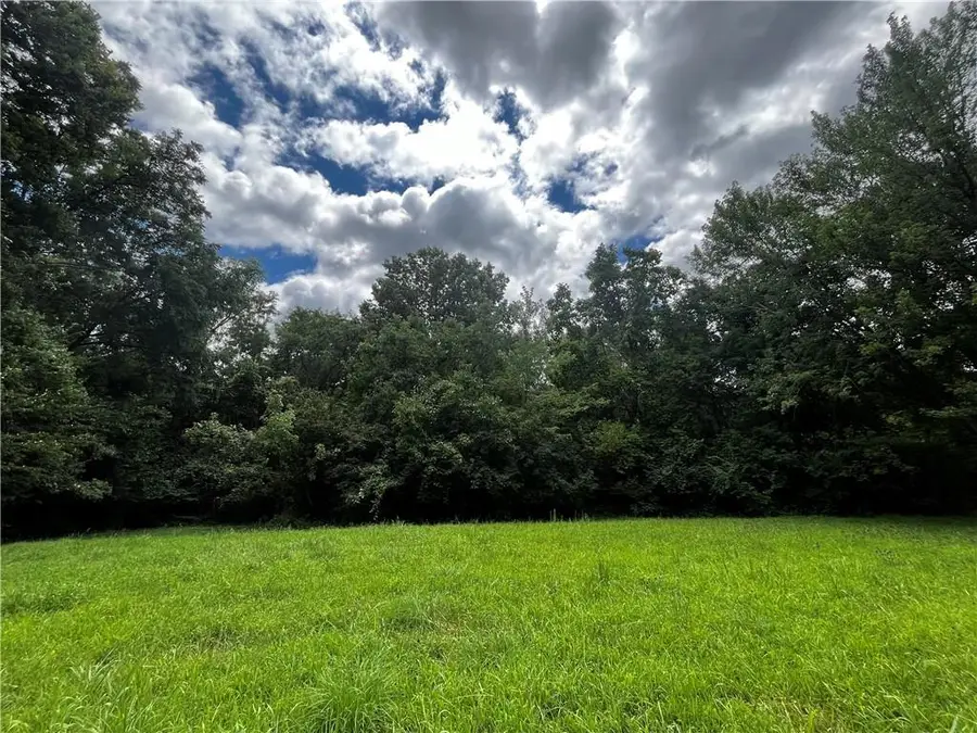 17609 S Benton Drive, Belton, MO 64012 - #2