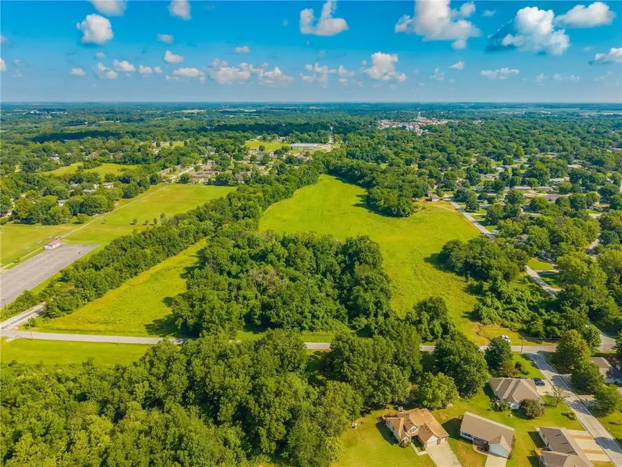 1513 S Water Street S, Clinton, MO 64735 - #3