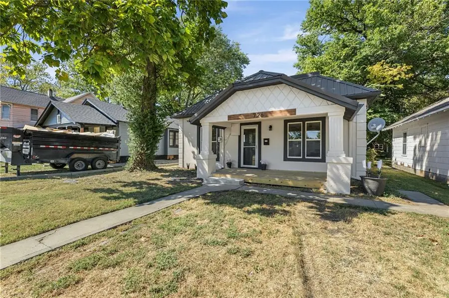 726 Pacific Avenue, Osawatomie, KS 66064 - #3