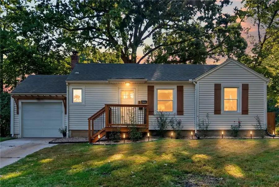 7535 Belleview Avenue, Kansas City, MO 64114 - #2