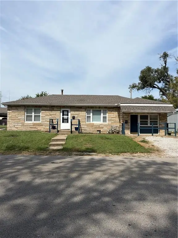 406/408 Ella Street, Belton, MO 64012
