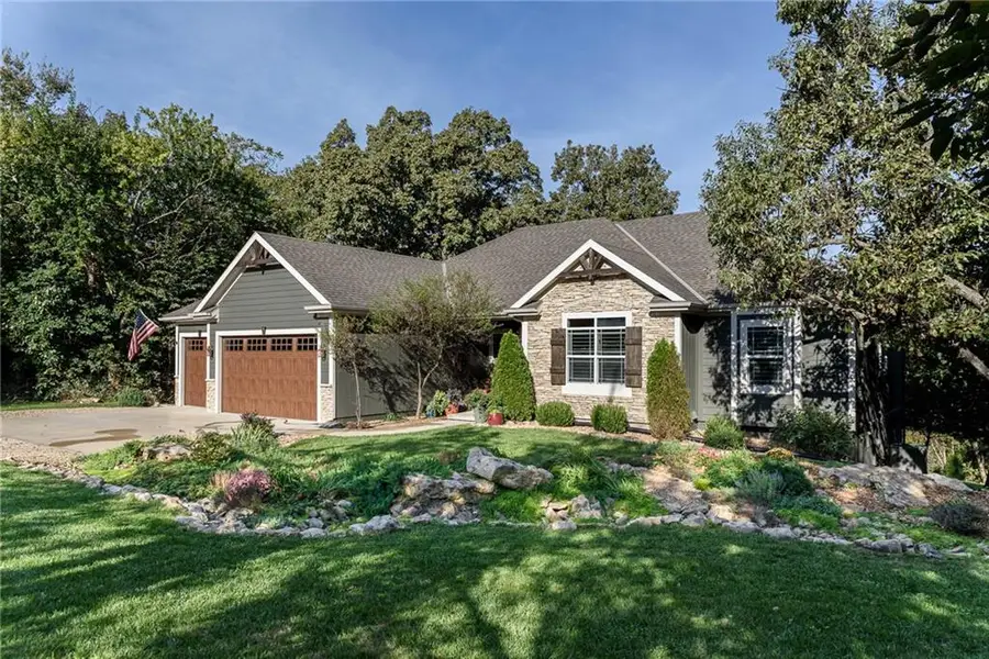 17361 Blue Moon Lane, Tonganoxie, KS 66086 - #2