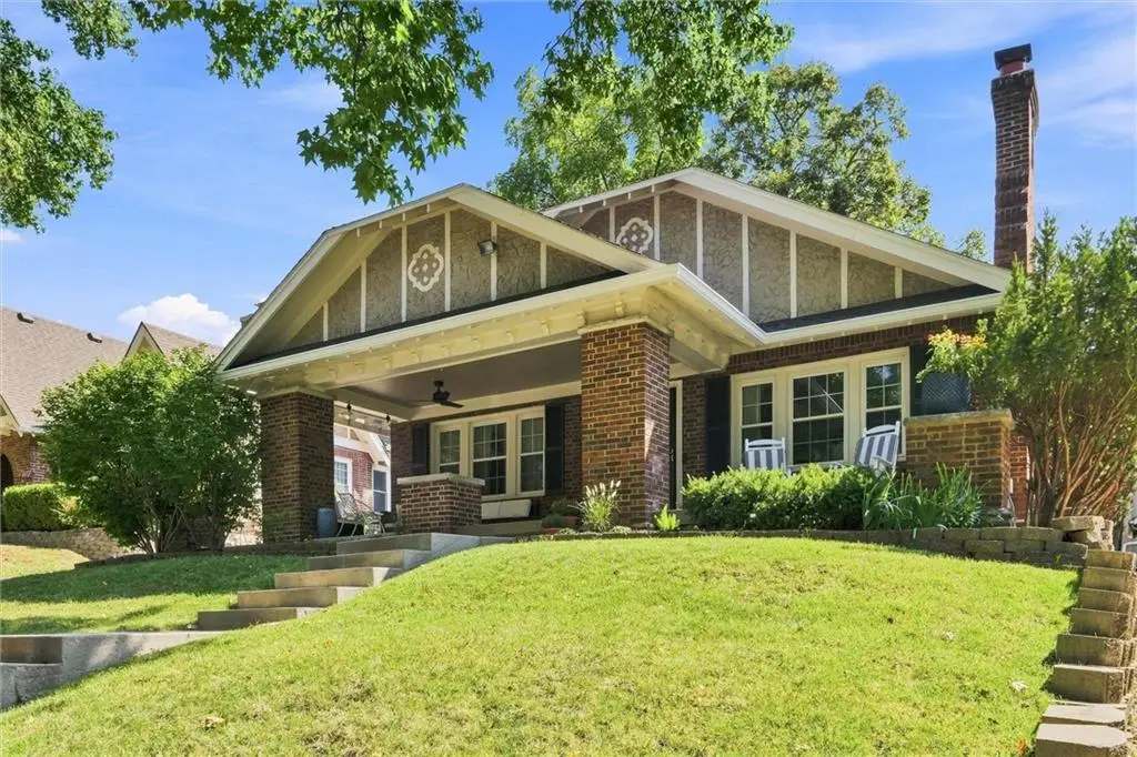 303 E 66th Street, Kansas City, MO 64113 - #1