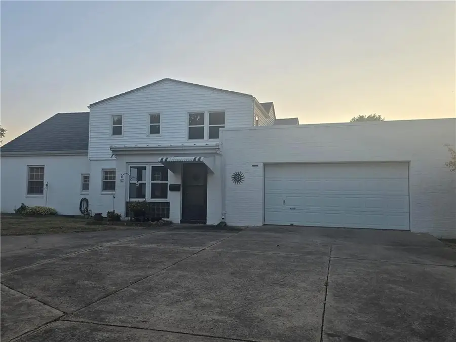 505 Sunset Drive, Fort Scott, KS 66701 - #2
