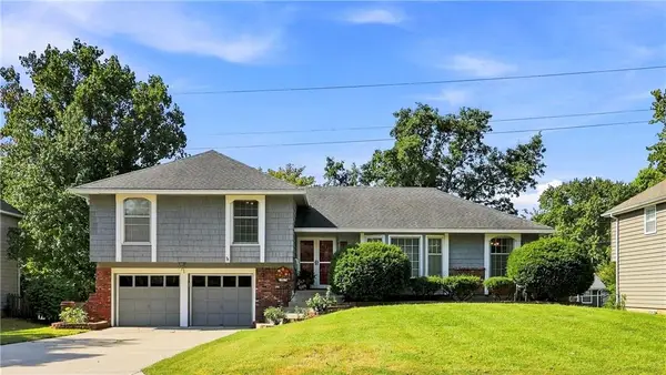 9113 W 81st Lane, Overland Park, KS 66204