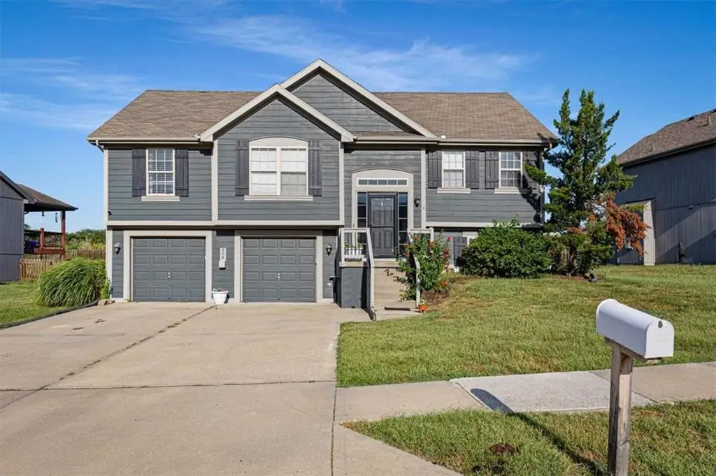 908 N Birch Street, Kearney, MO 64060 - #1
