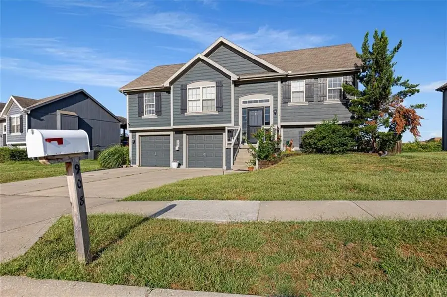 908 N Birch Street, Kearney, MO 64060 - #3