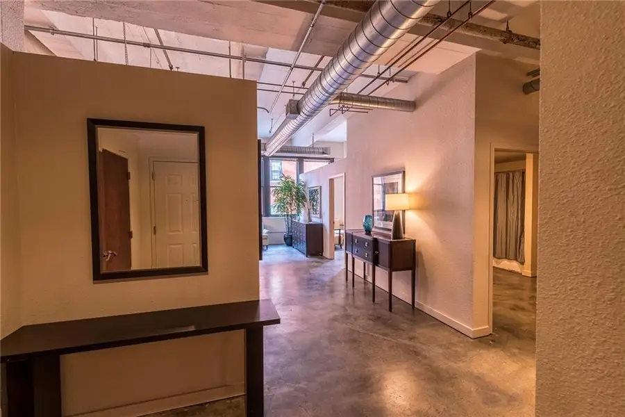 1535 Walnut Street #405, Kansas City, MO 64108 - #2