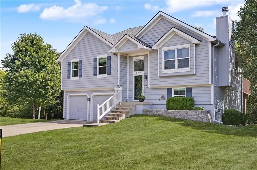 8765 Thompson Drive, De Soto, KS 66018 - #3