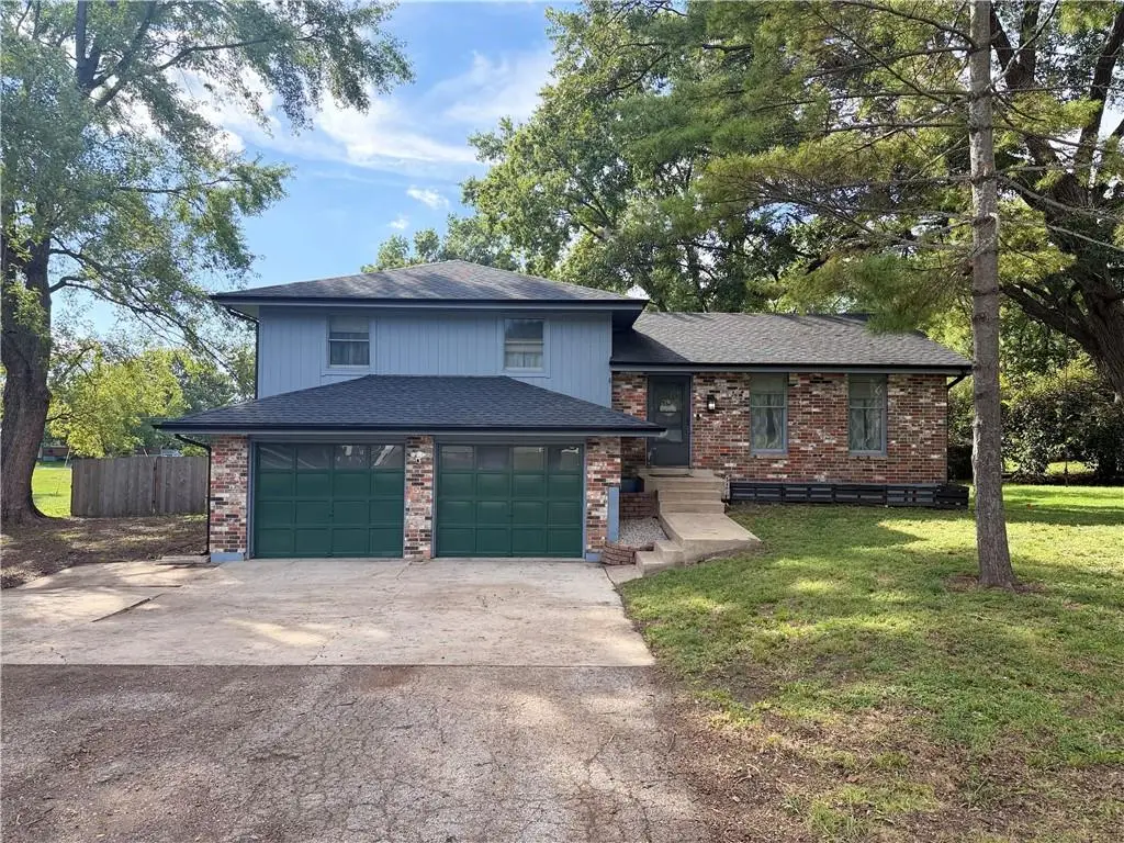 506 S Mulberry Street, Louisburg, KS 66053 - #1