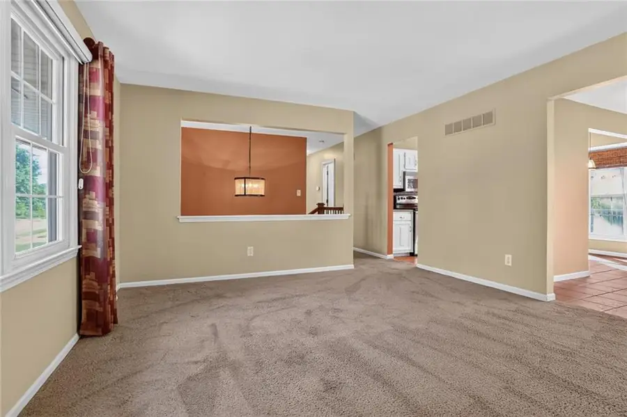 901 NE 80th Terrace, Kansas City, MO 64118 - #3