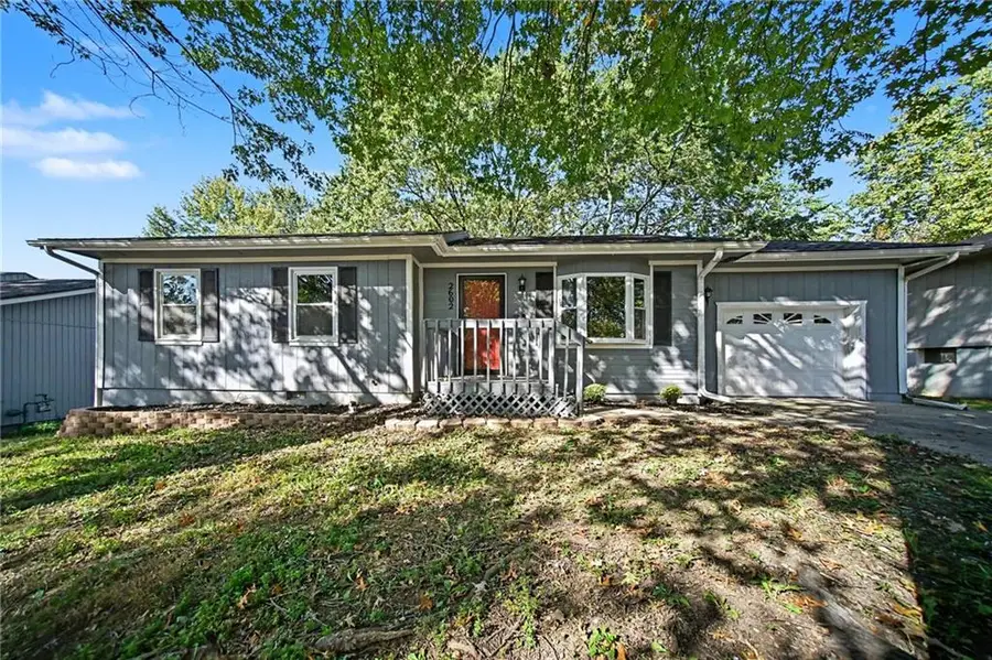 2602 Easton Street, Harrisonville, MO 64701 - #2