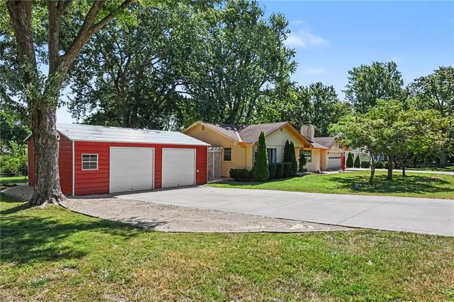 2929 N 153rd Terrace, Basehor, KS 66007 - #2