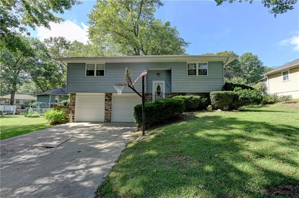 805 Citadel Drive, Weston, MO 64098 - #1