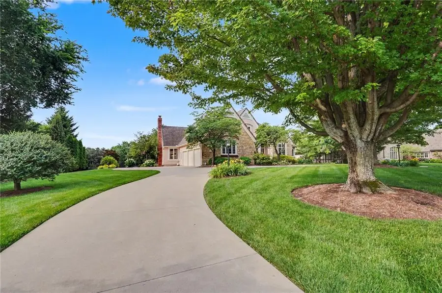 4305 Nicklaus Drive, Lawrence, KS 66049 - #2