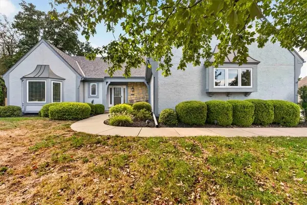 12100 Cherokee Street, Leawood, KS 66209