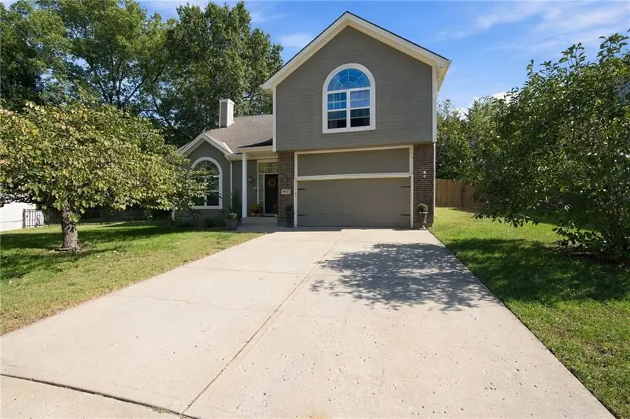 18207 Rollins Drive, Smithville, MO 64089 - #3