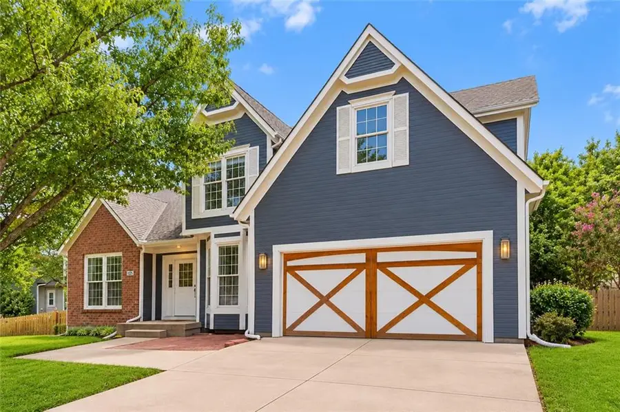 22304 W 52nd Street, Shawnee, KS 66226 - #2