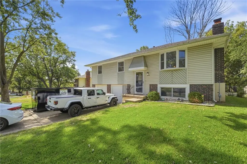 1817 SE Abbey Street, Blue Springs, MO 64014 - #1