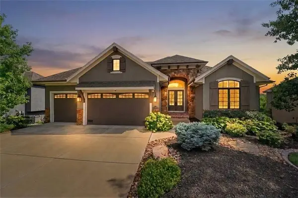 10423 W 168th Terrace, Overland Park, KS 66221