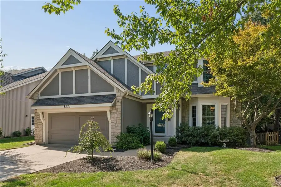 8221 W 152nd Terrace, Overland Park, KS 66223 - #3