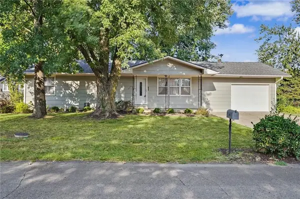 609 Kings Highway, Garnett, KS 66032