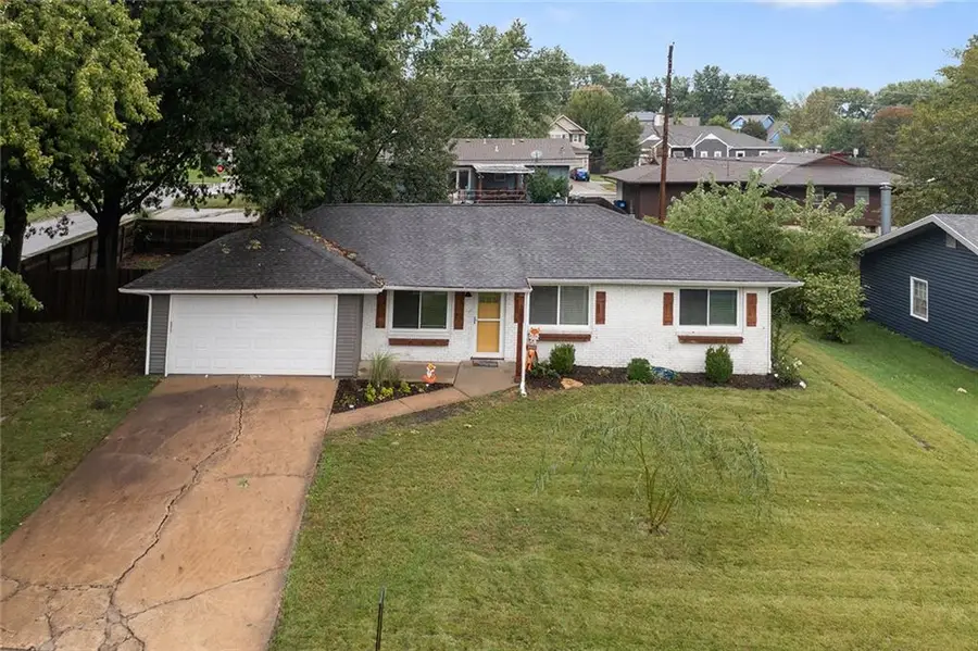 1842 W 27th Terrace, Lawrence, KS 66046 - #2