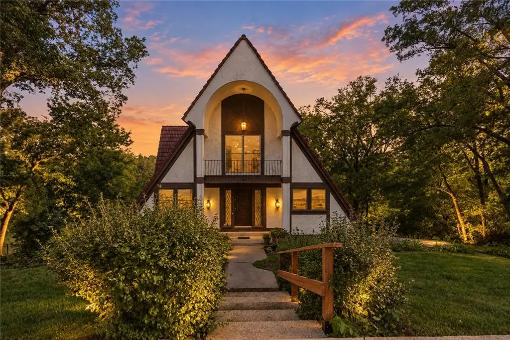 7616 NW Eastside Drive, Weatherby Lake, MO 64152 - #1