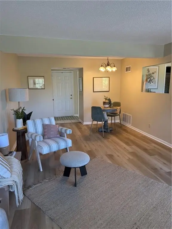 12836 110 Terrace, Overland Park, KS 66210