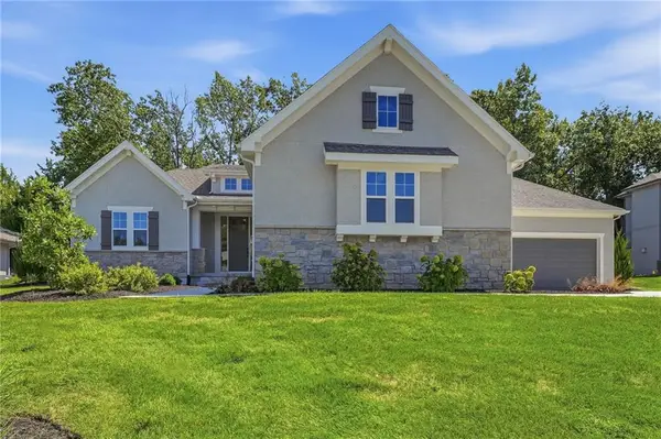 6753 Longview Road, Shawnee, KS 66218