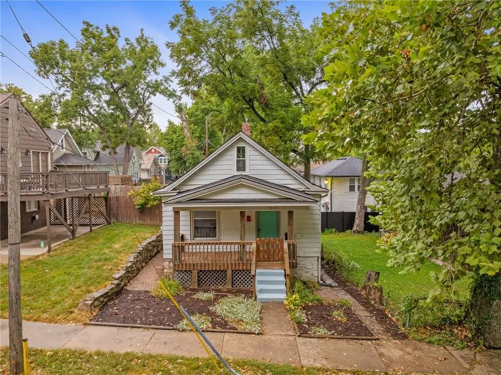 1406 W 45th Street, Kansas City, MO 64111 - #1