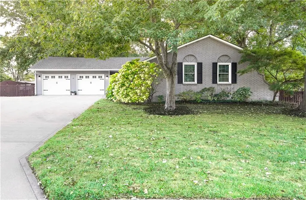 407 Linden Place, Raymore, MO 64083 - #1