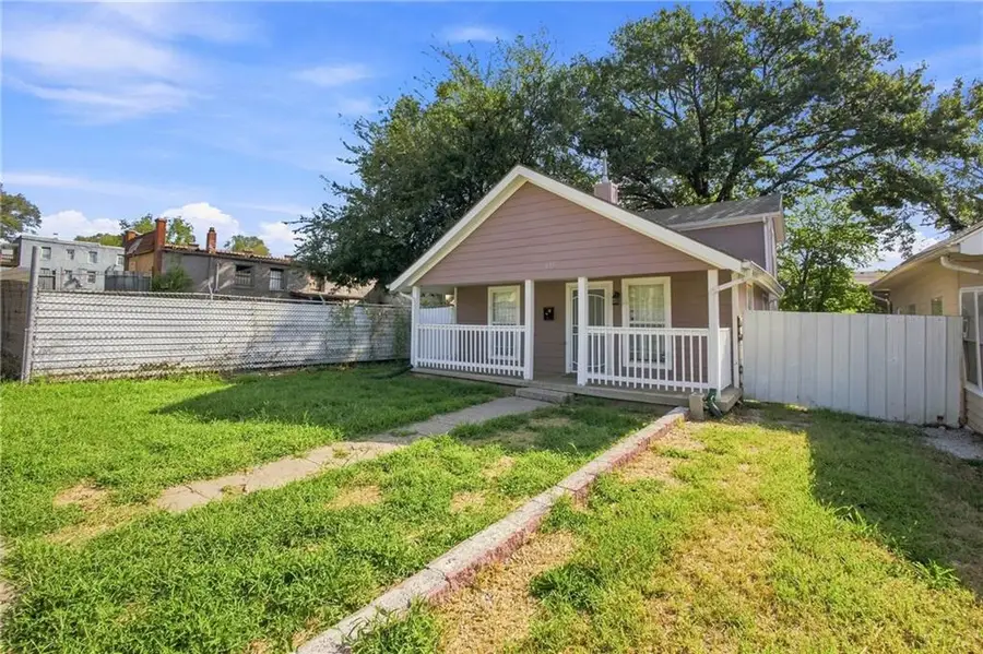 113 Topping Avenue, Kansas City, MO 64123 - #2