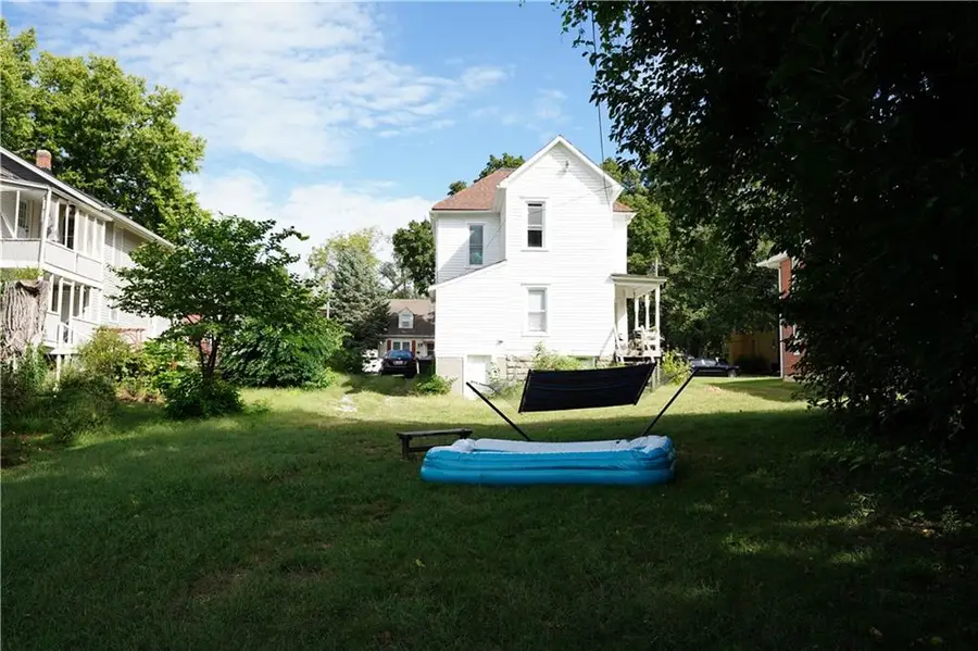 414 Broad Street, Warrensburg, MO 64093 - #3