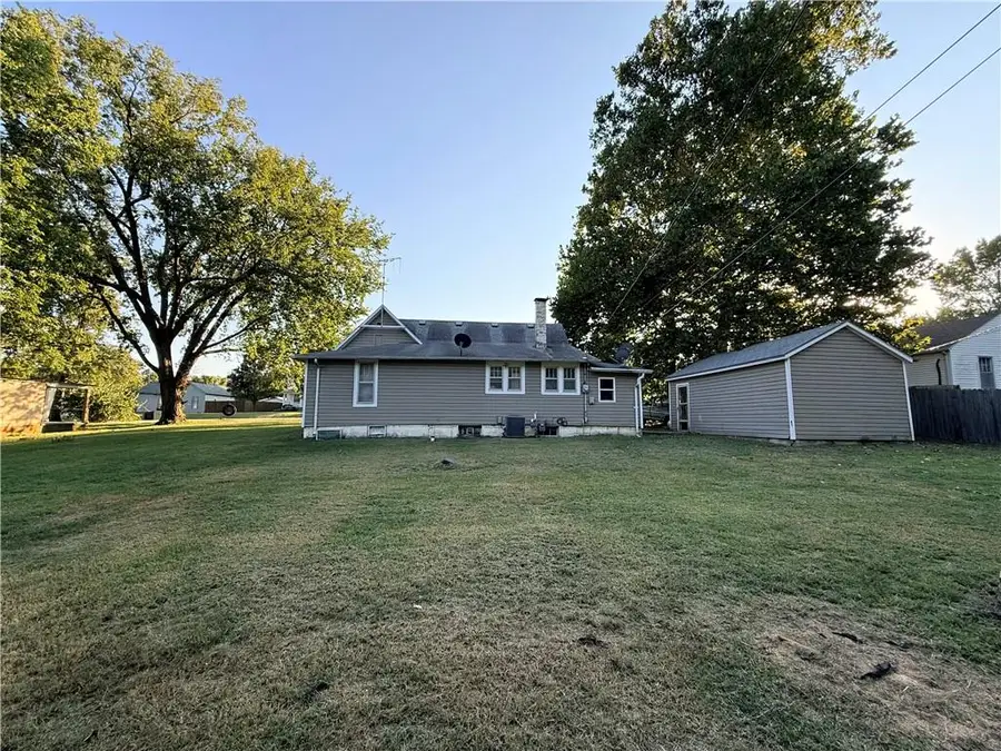 324 Main Street, Nortonville, KS 66060 - #2