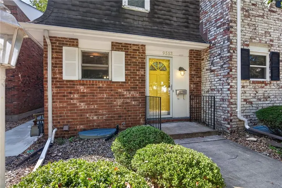 9553 Perry Lane, Overland Park, KS 66212 - #2
