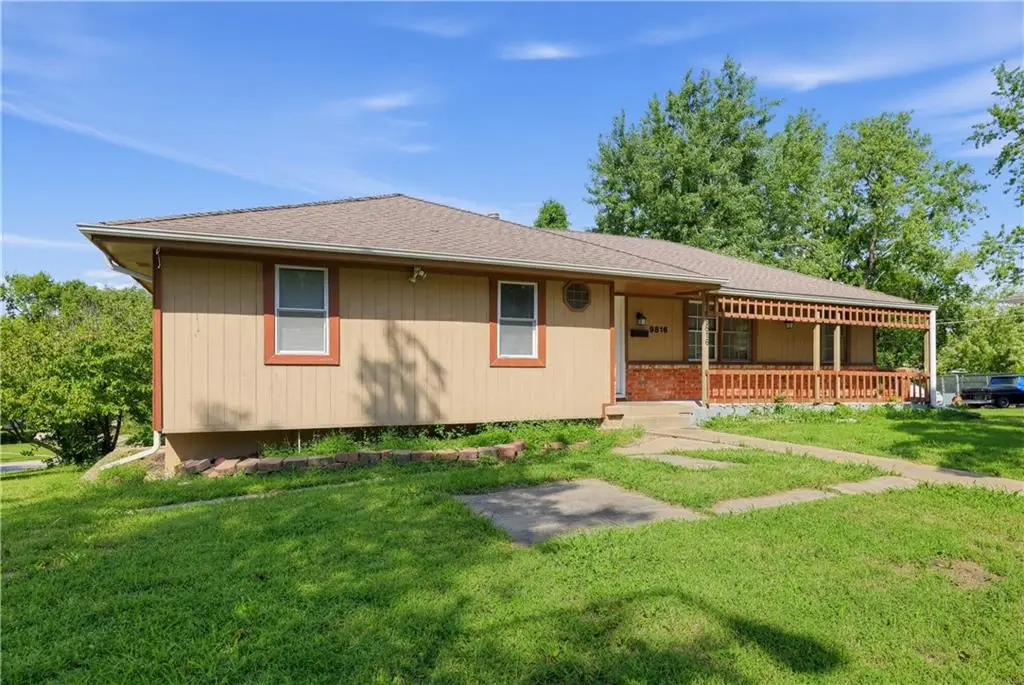 9816 Bellaire Street, Kansas City, MO 64134 - #1