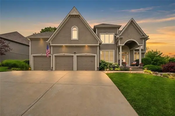 20733 W 92nd Street, Lenexa, KS 66220